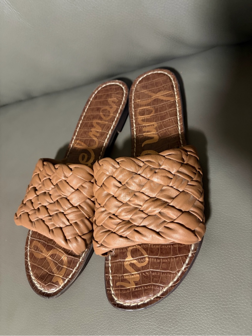 SAM EDELMAN WOMEN'S GRIFFIN WOVEN SLIDE SANDALS. - Picture 3 of 6